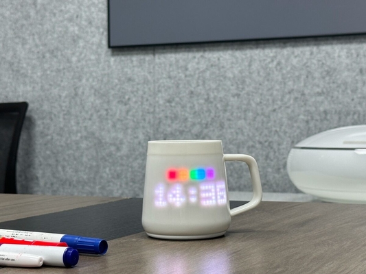 Đặt quà tùy chỉnh cho Ngày của Mẹ Ai-Enhanced Ceramic Mug With Pixel Display Món quà thiết kế hiện đại